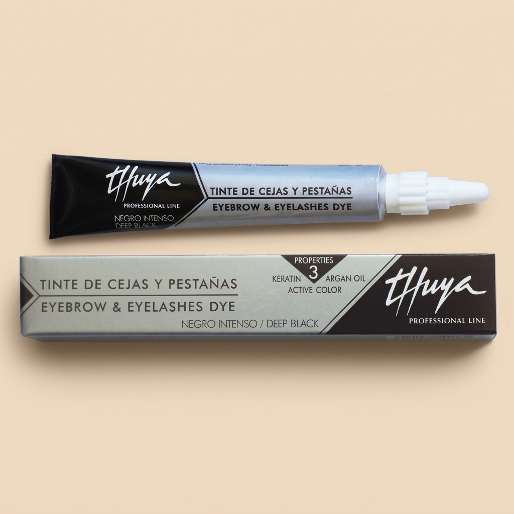 Tinte Thuya de pestañas negro intenso con su caja